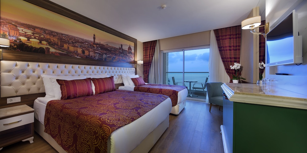 Litore Resort Hotel And Spa Ultra All Inclusive (dont Accept Men Only)(32km Away From Alanya) (does Not Accept Men Only Bookings