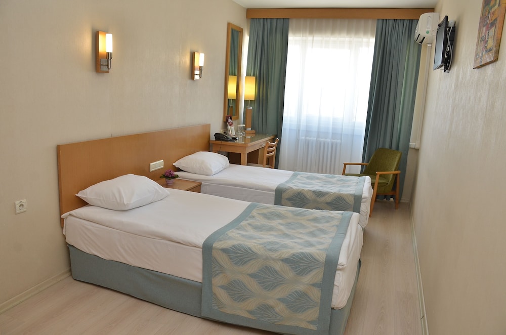 Gimat Otel