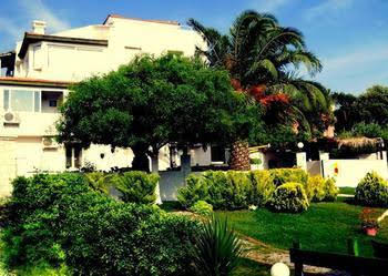 Tepe Hotel