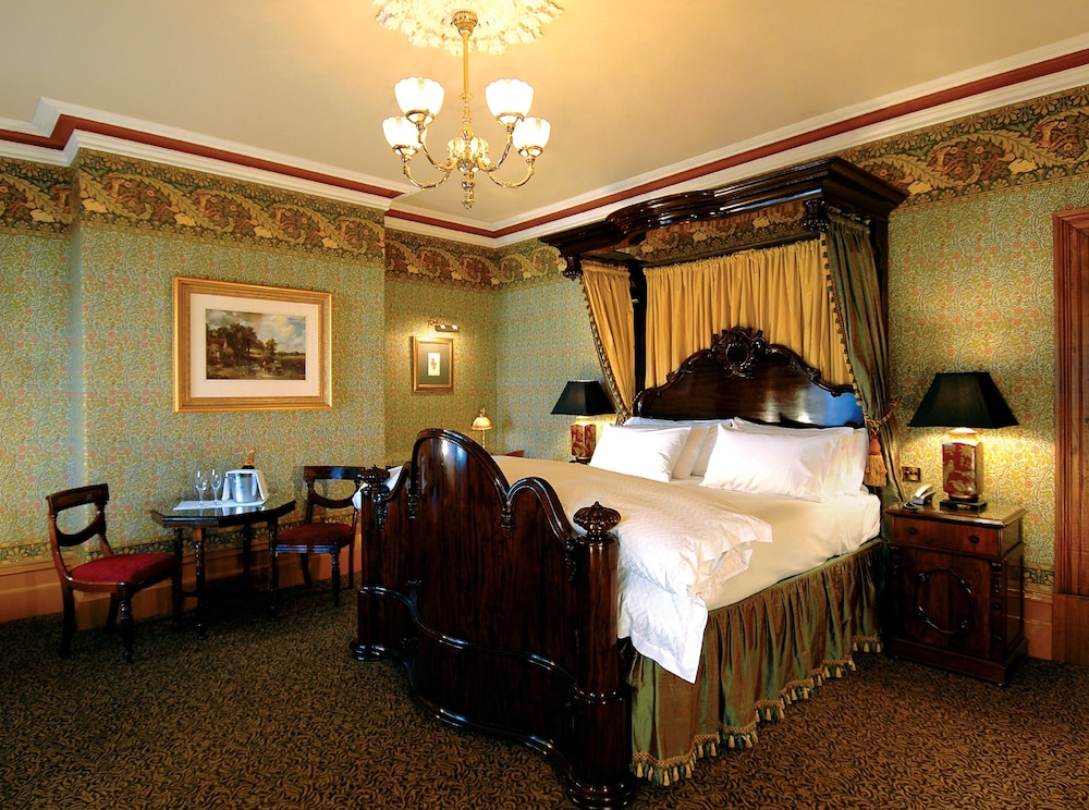 Craigs Royal Hotel