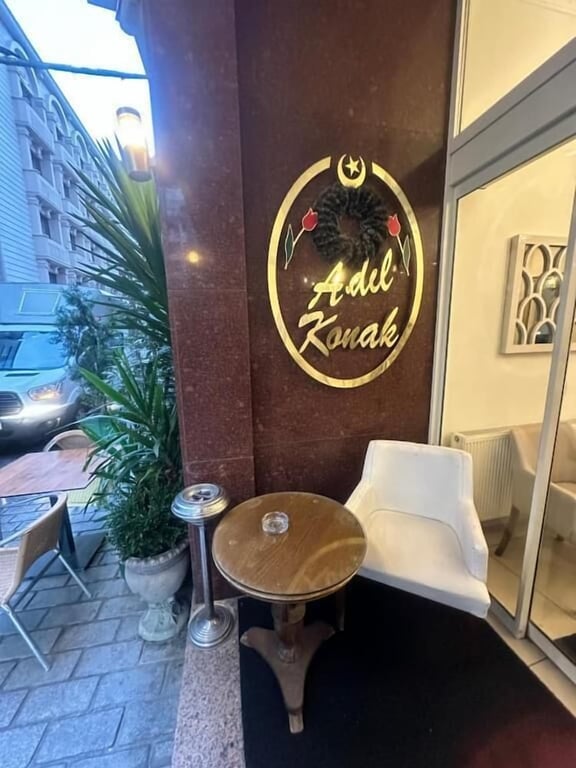 Adil Konak Hotel