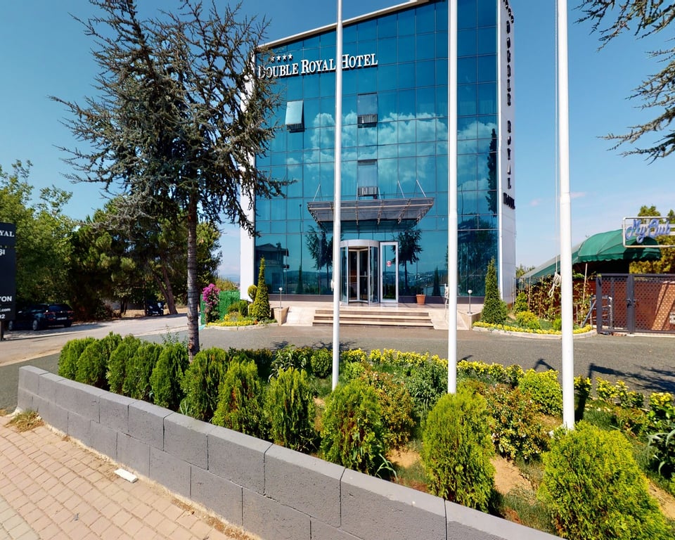 Double Royal Hotel