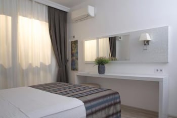Sun Suit Hotel