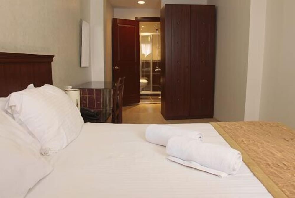Nehrin Hotel