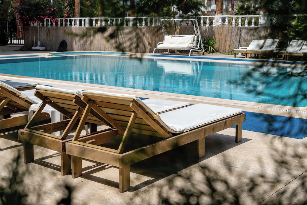 Moda Suit Hotel (49Km Away From Antalya)