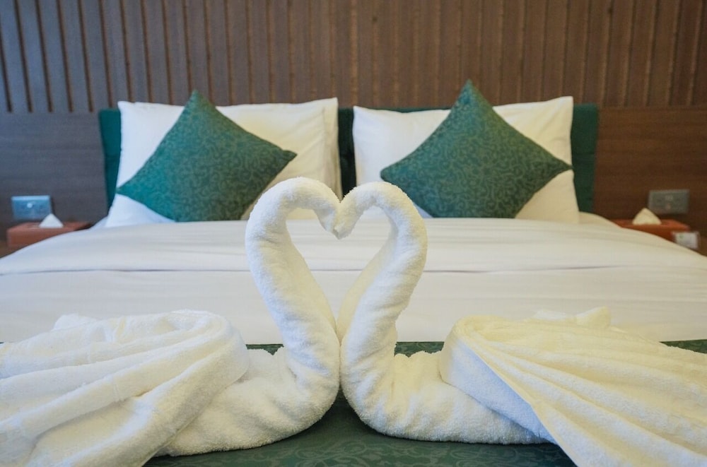 Green View Hotel