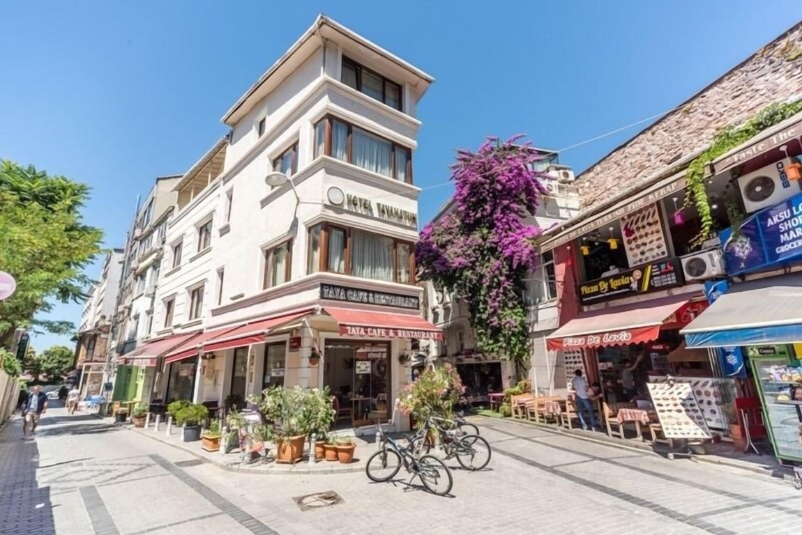 Taya Hatun Hotel