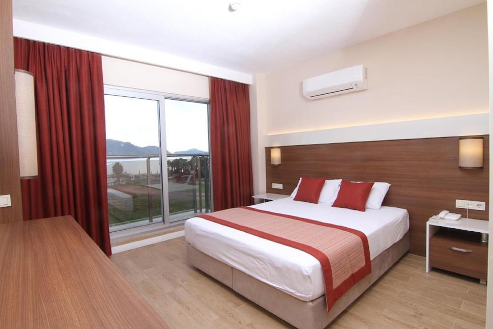 Sunway Club Hotel(also Known As Sunway Hotel)(ac And Safe Box Payable At Property)