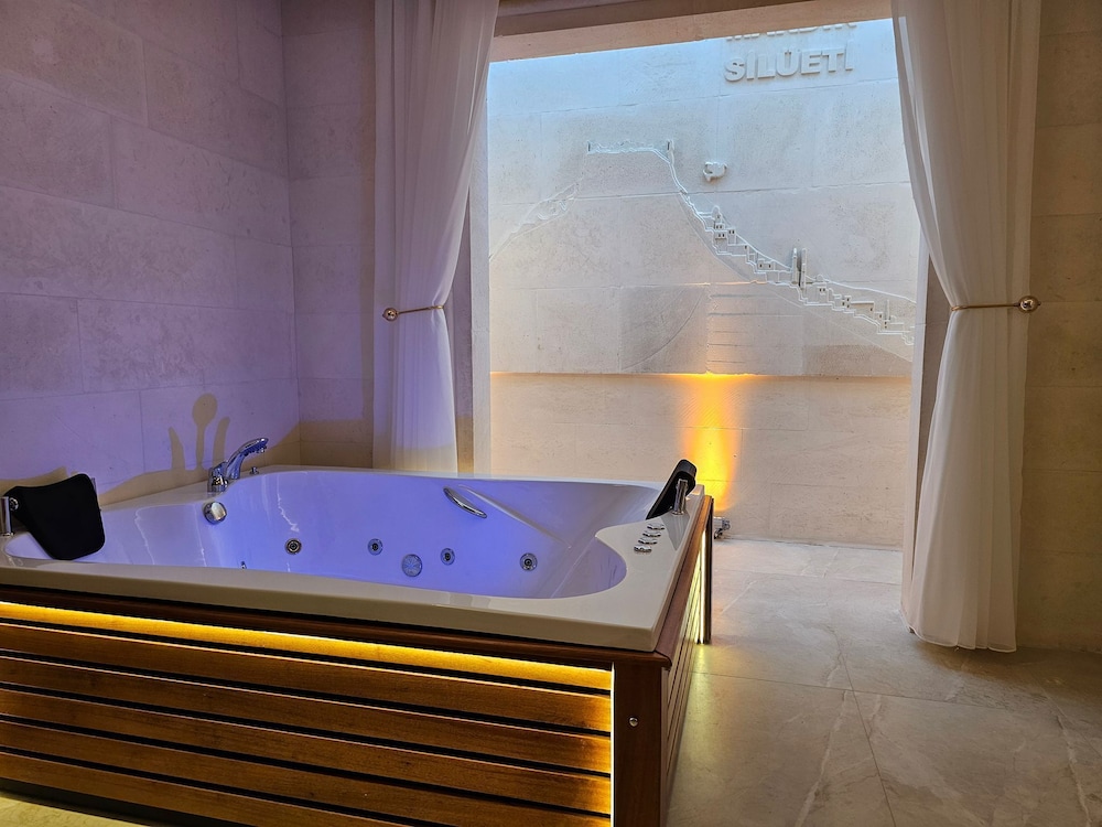 Baypark Hotel And Spa