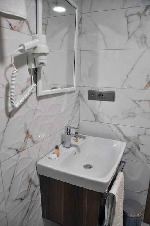 Saka Life Hotel