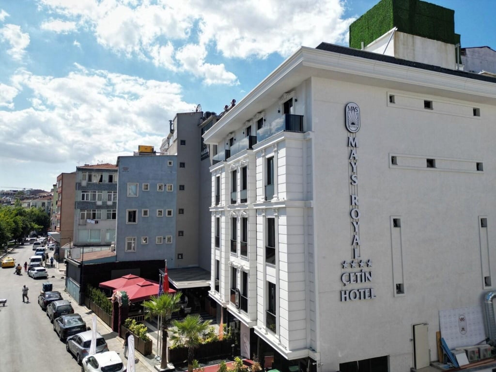 Mays Royal Hotel