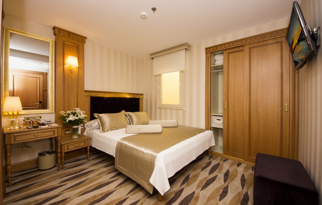 Aprilis Hotel Special Class(Also Known As Aprilis Hotel)