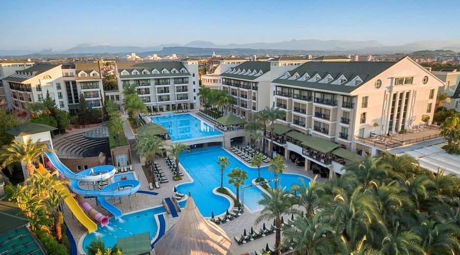 Dobedan Side Beach Resort (62km Away From Antalya)