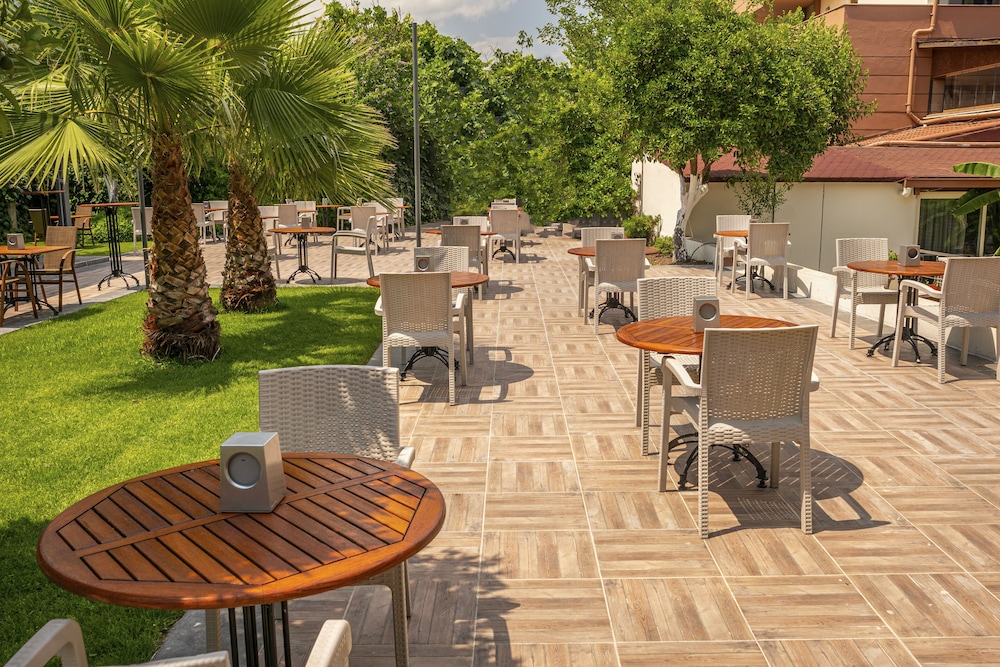 Rose Resort (also Known As Dg Hotels Rose Resort) (42km Away From Antalya)(does Not Accept Men Only Bookings)