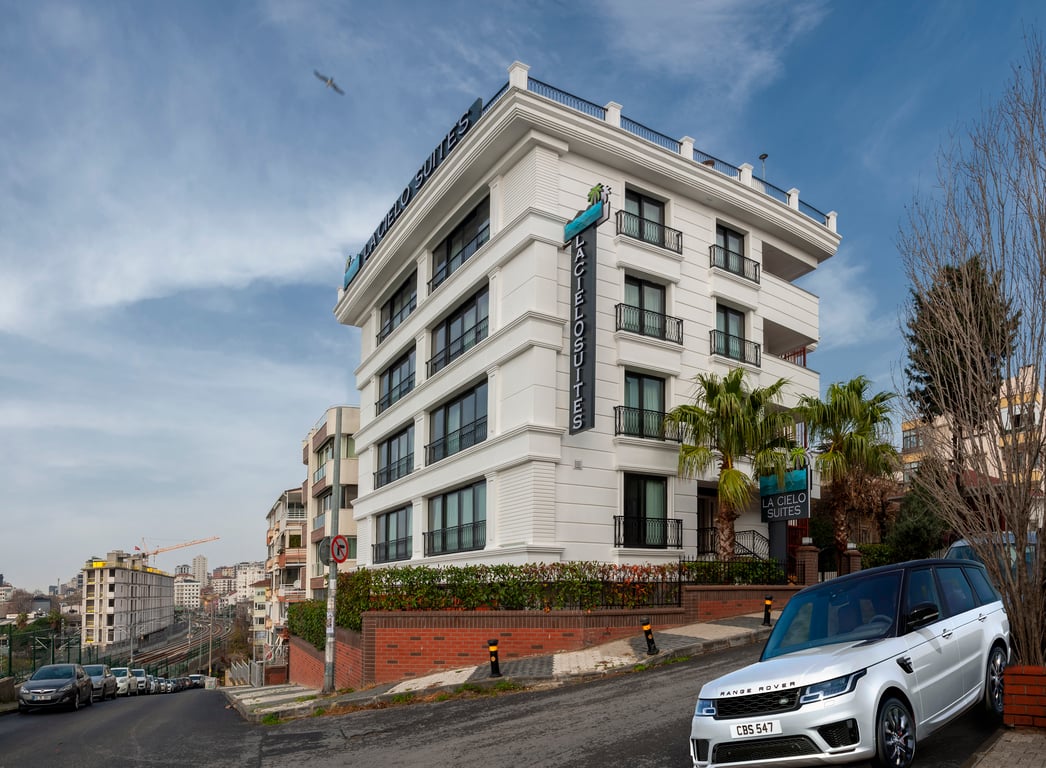La Cielo Hotel