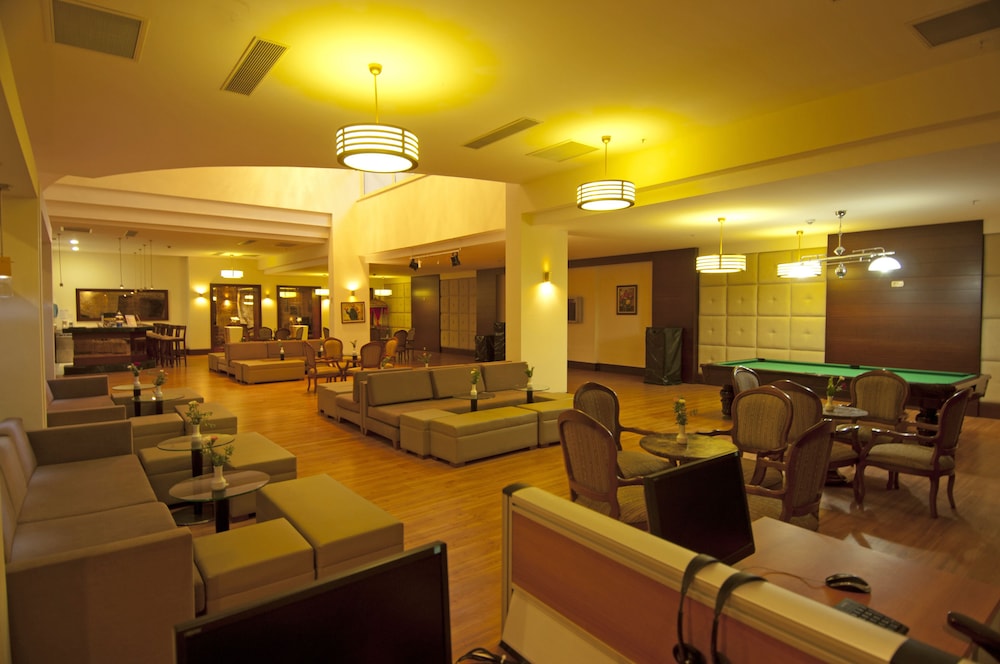 Trendy Side Beach Hotel