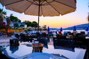 Oscar Seaside Hotel And Spa(19Km Away From Bodrum)