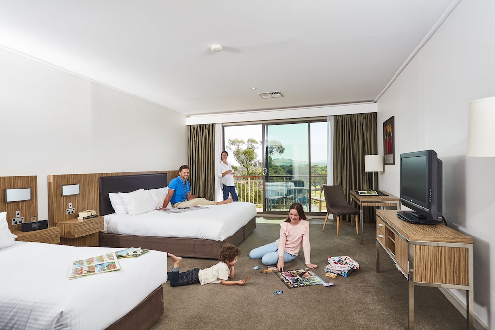 Racv Goldfields Resort (Also Kmowm As Novotel Forest Resort Creswick)