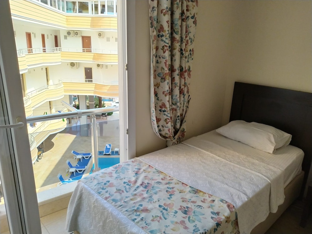 Club Efes Otel