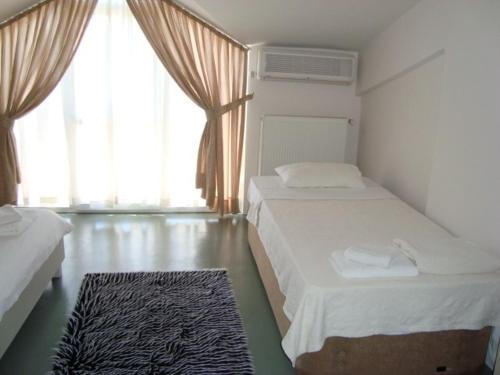 Istanbul Suites Apartment (no Front Desk Need To Contact Property 7 Days In Advance)