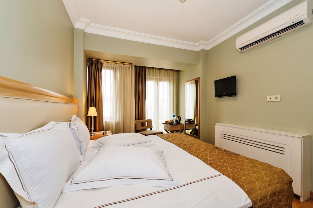 Agora Life Hotel