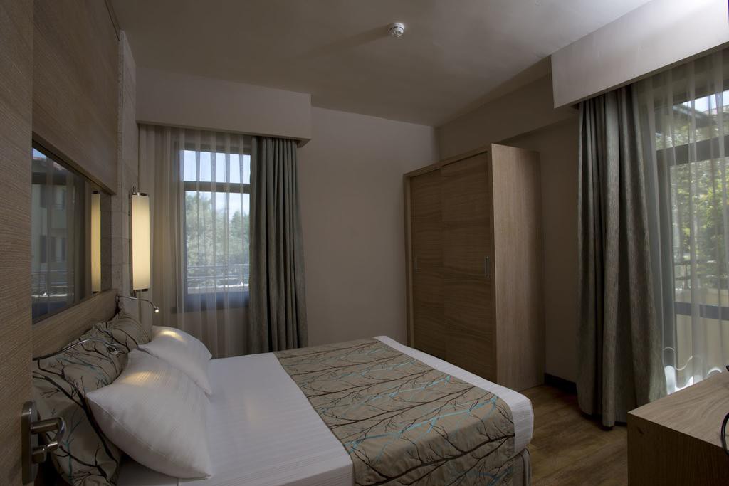 Melas Holiday Village All Inclusive (70km Away From Antalya)