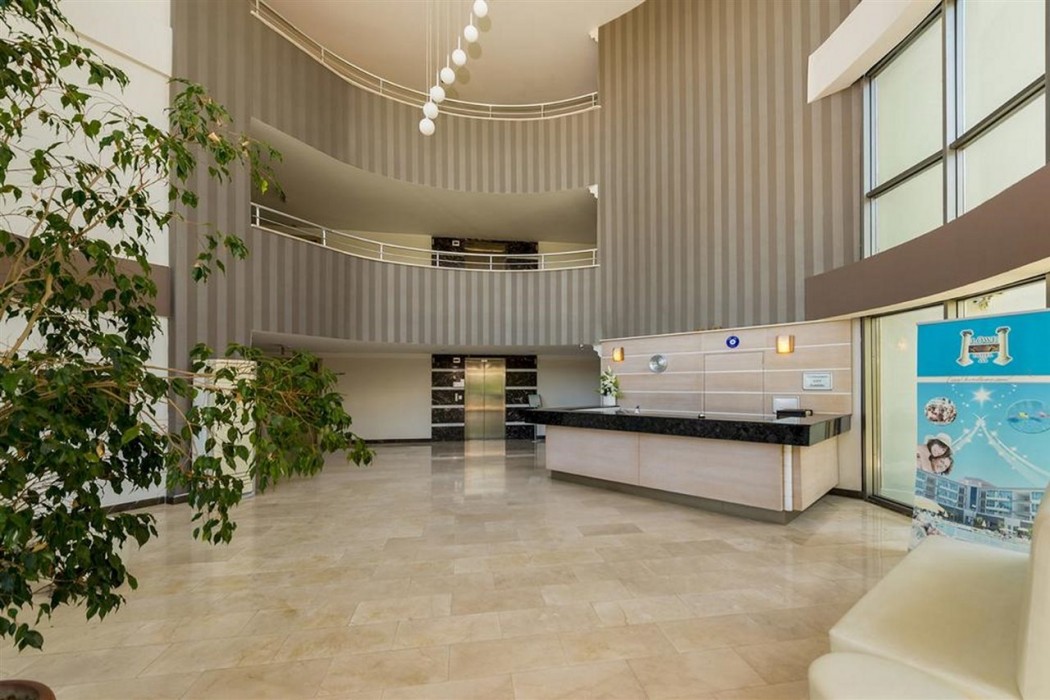 Side Lowe Hotel All Inclusive(formerly Lowe Hotel)(73km Away From Antalya)
