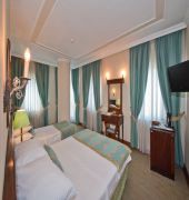 Bulvar Palas And Spa Old City Hotel (also Known As Hotel Bulvar Palas)