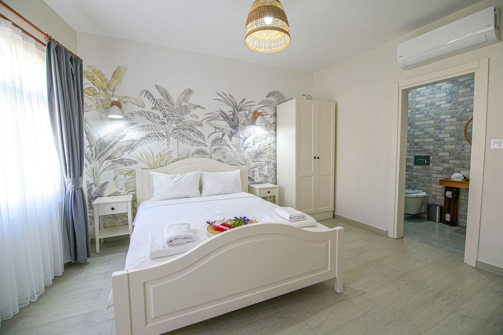 Lutro Otel