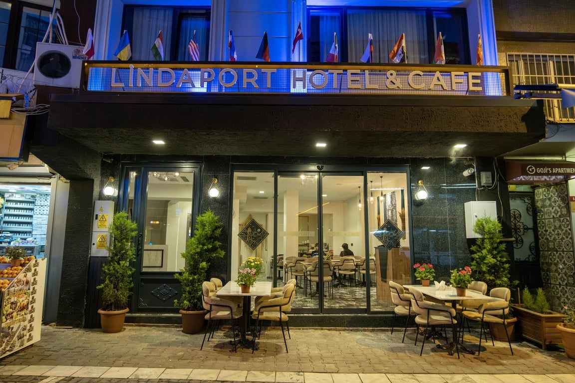 Linda Port Hotel