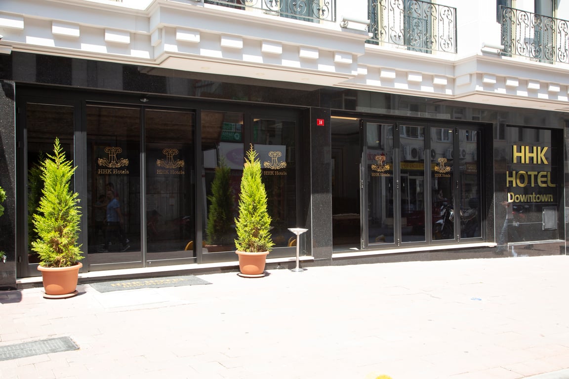HHK Downtown Hotel