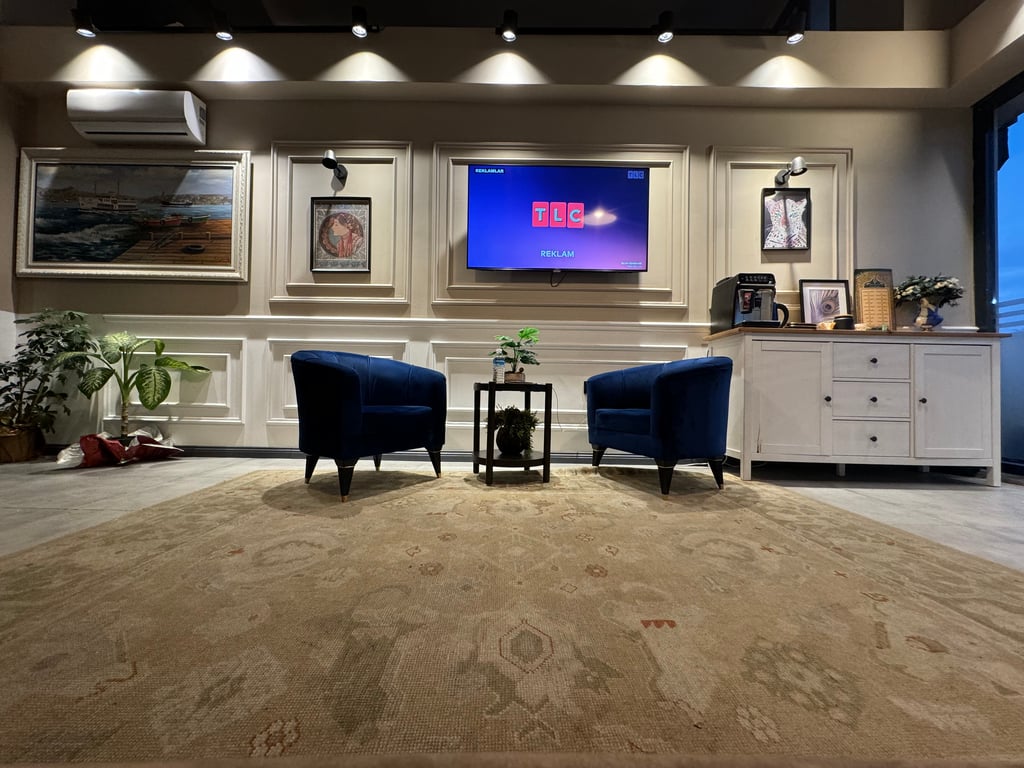 Loft Plus Hotel