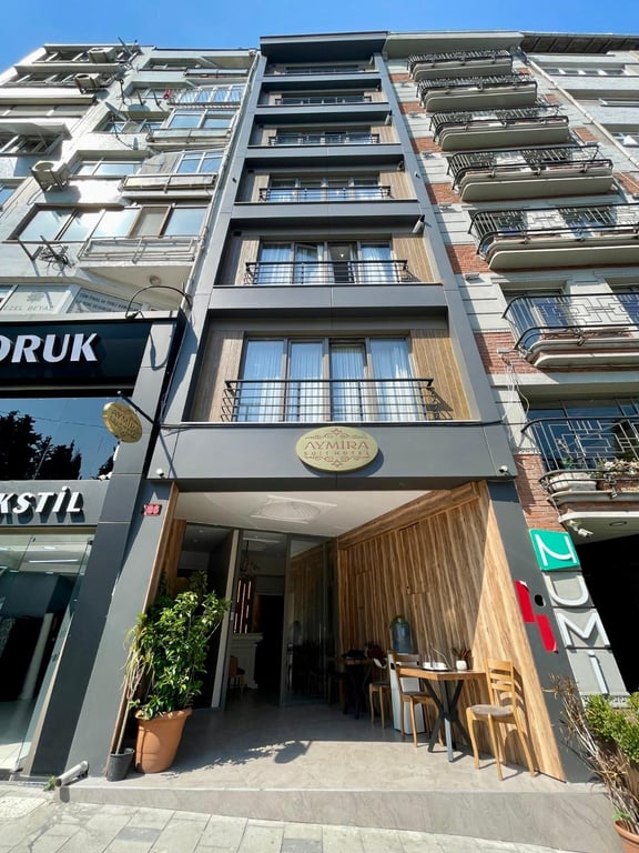 Aymira Suite