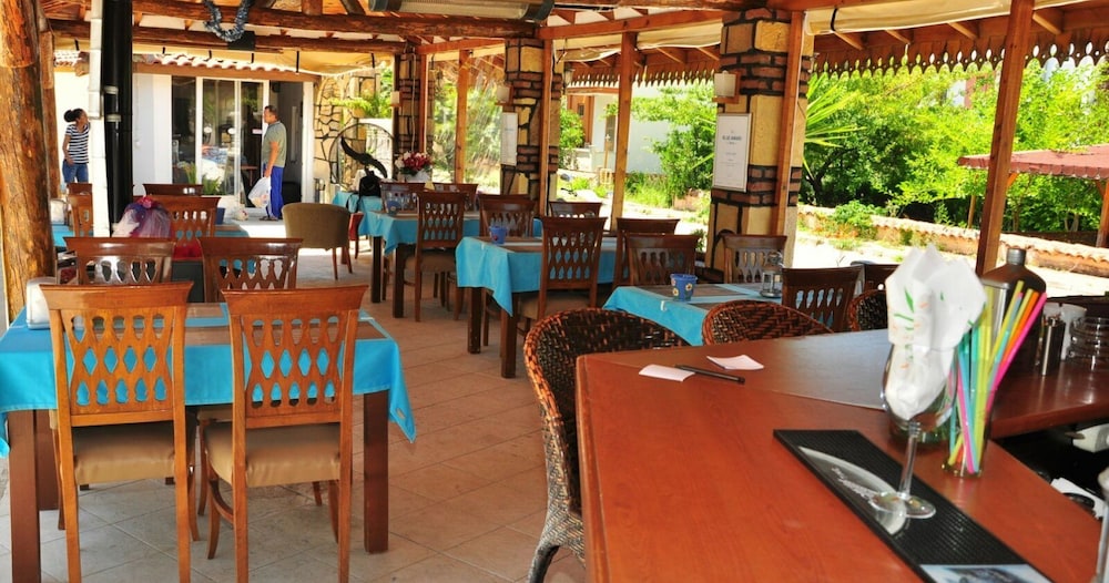 Apart Hotel Adora (72 Km Away From Antalya)