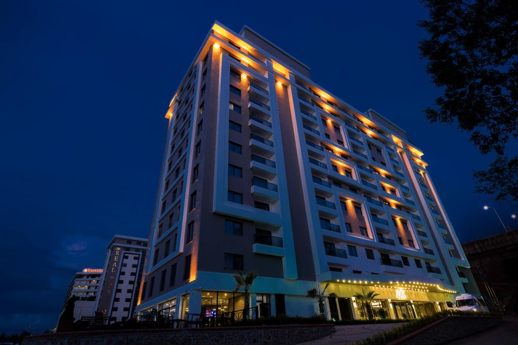 Movenpick Hotel Trabzon(also Known As Royal Axis Suites Hotel)