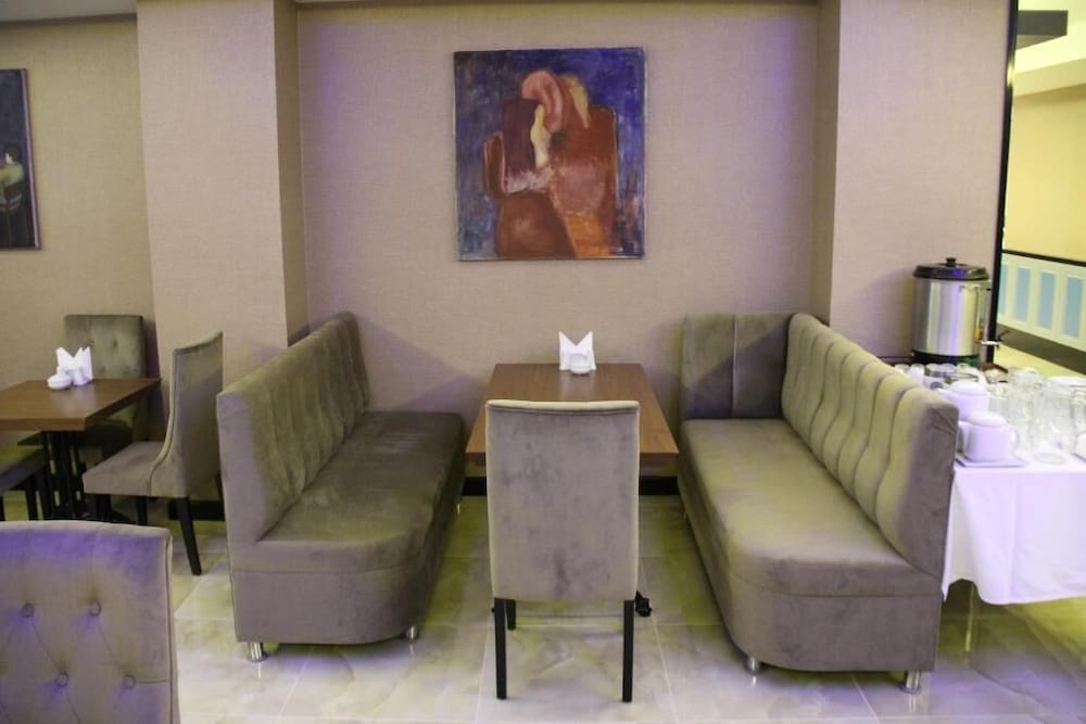 Airport Residence Kurtkoy (43 Km Away From Istanbul)