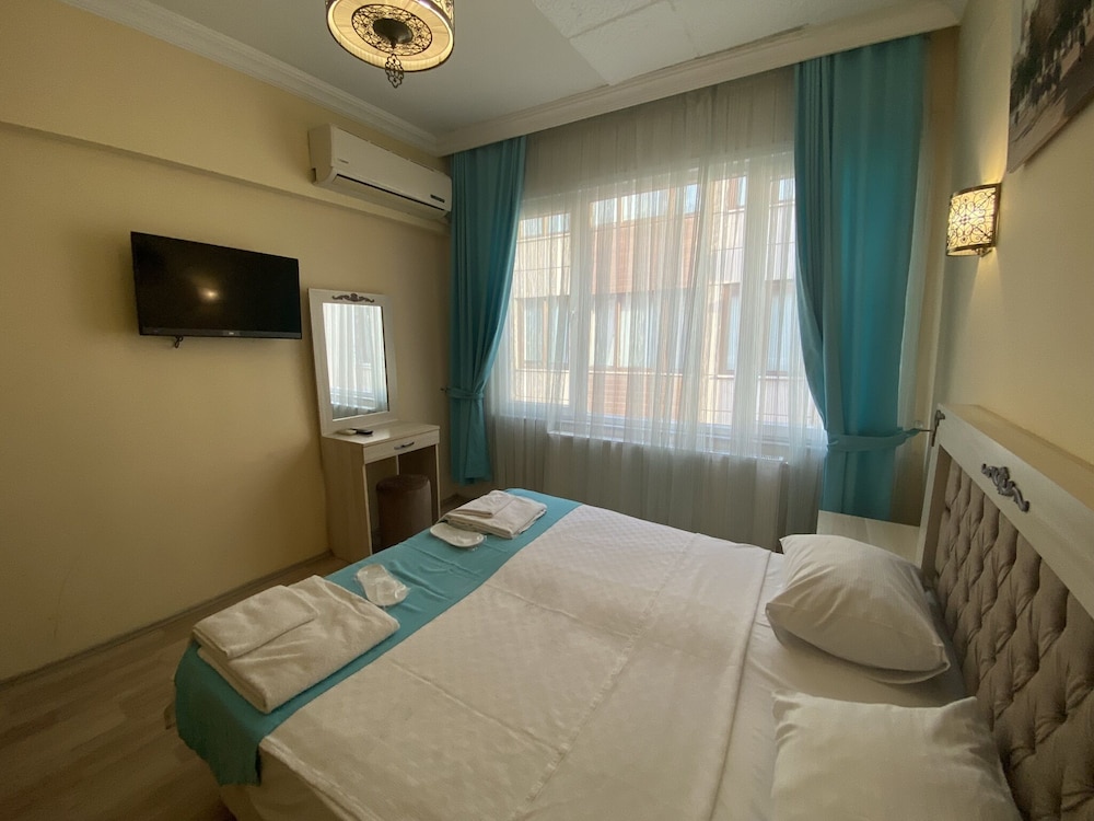 Amida House (To Make Arrangement For Check In Please Contact The Property At Least 5 Days In Advance)