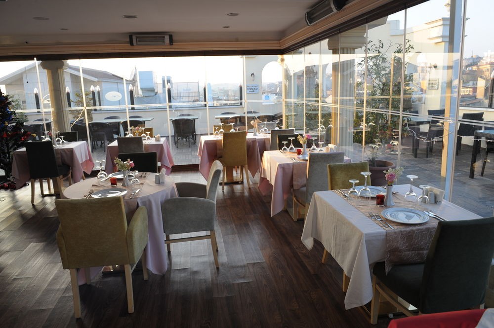 Albatros Premier Hotel