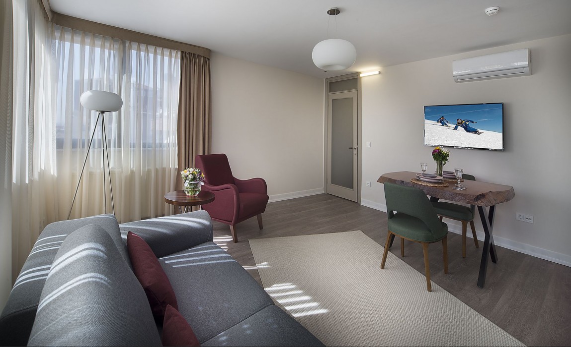 Clock Suites Hotel