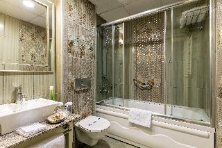 Amira Hotel