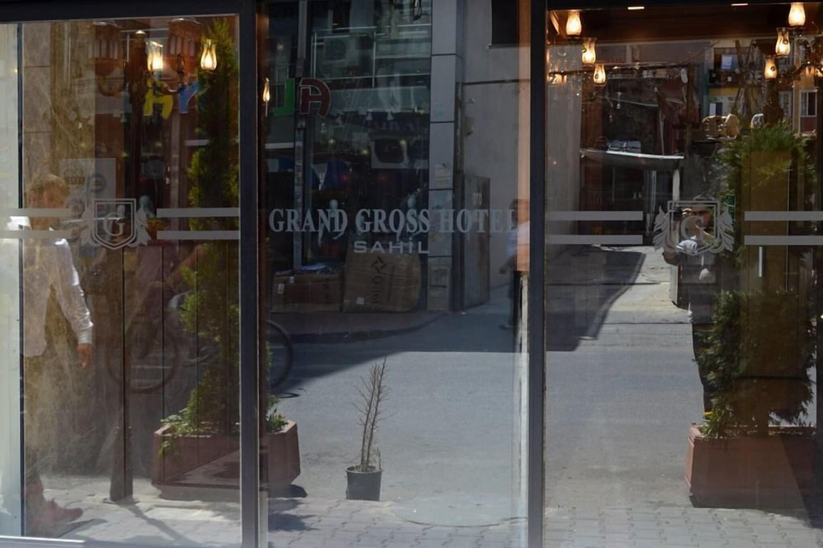 Grand Gross