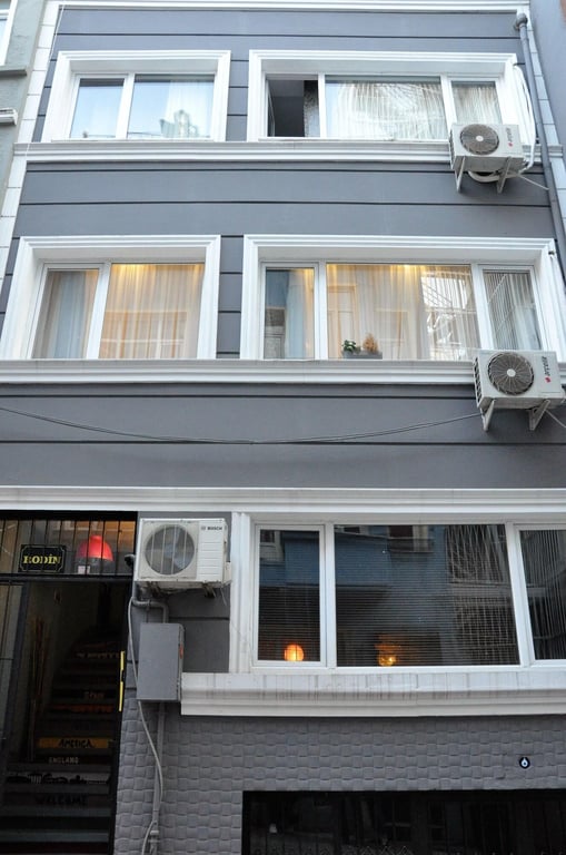 Rodin Suites