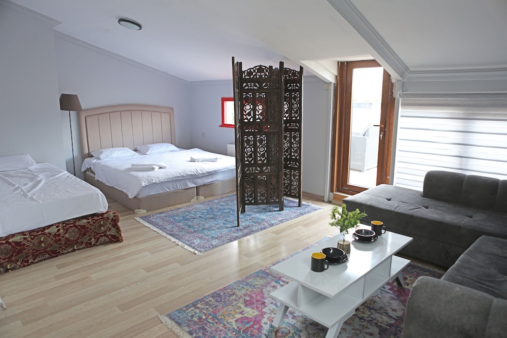 Karakoy Vav Suites