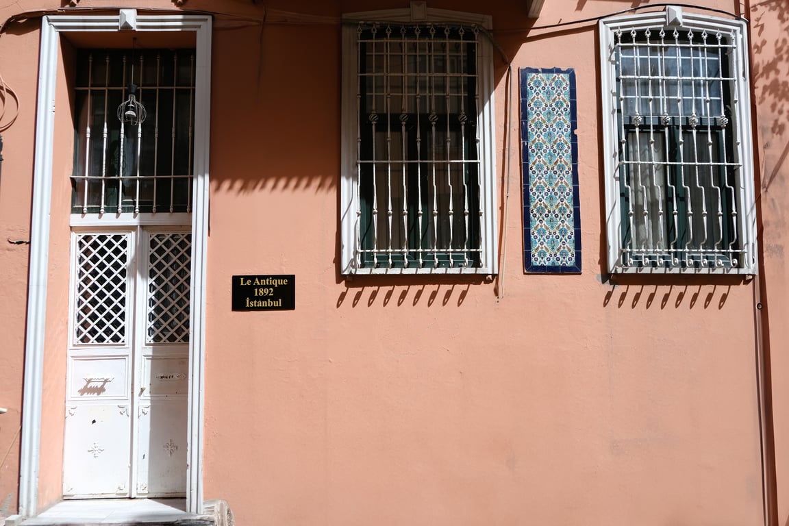 Le Antique 1892 Istanbul