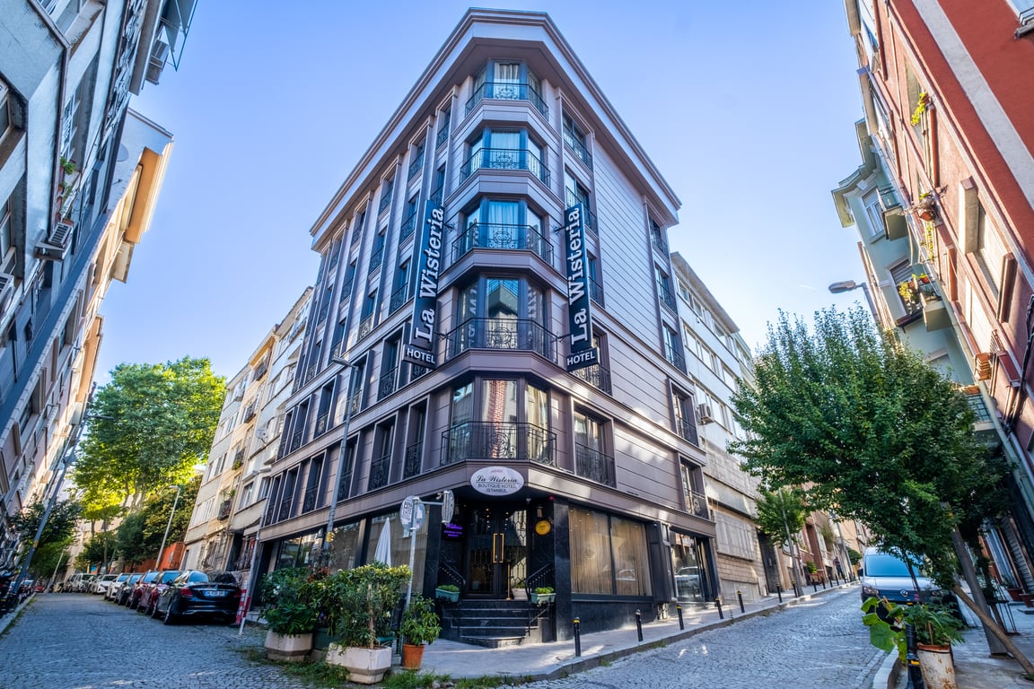 La Wisteria Boutique Hotel