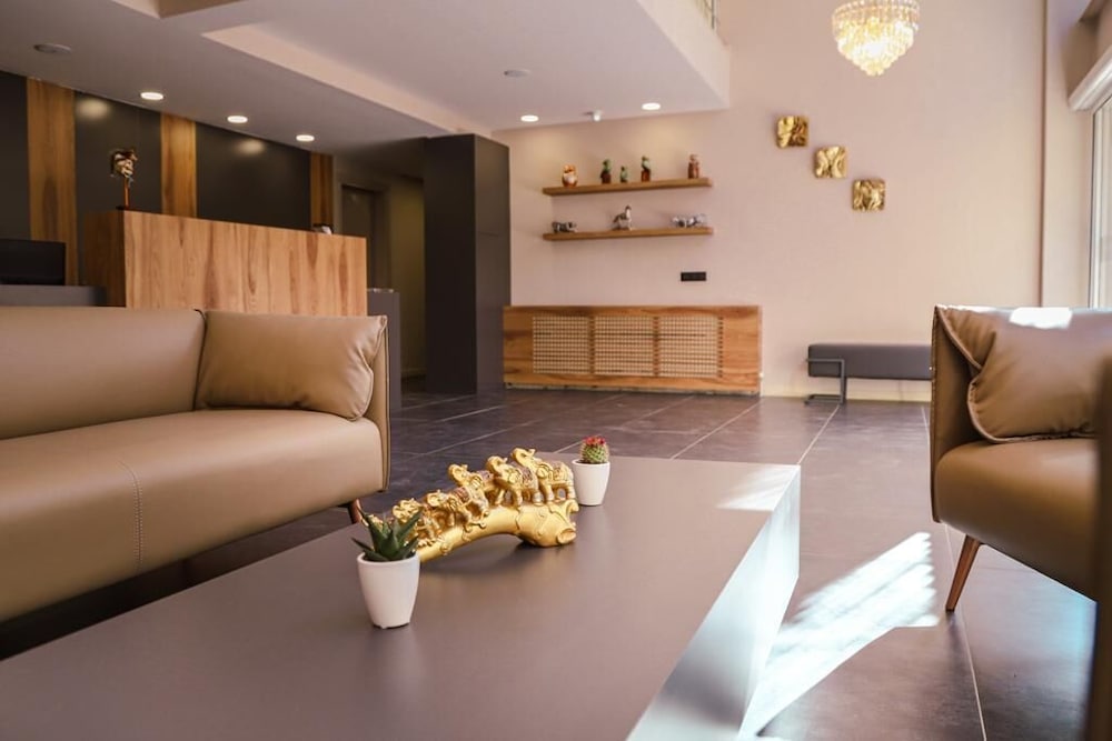 Grand Faik Hotel Cesme (Also Known As Faik Hotel)