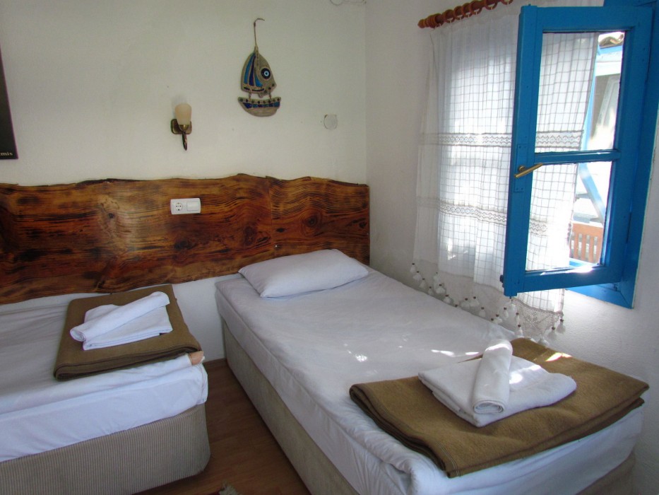 Amazon Antique Hotel