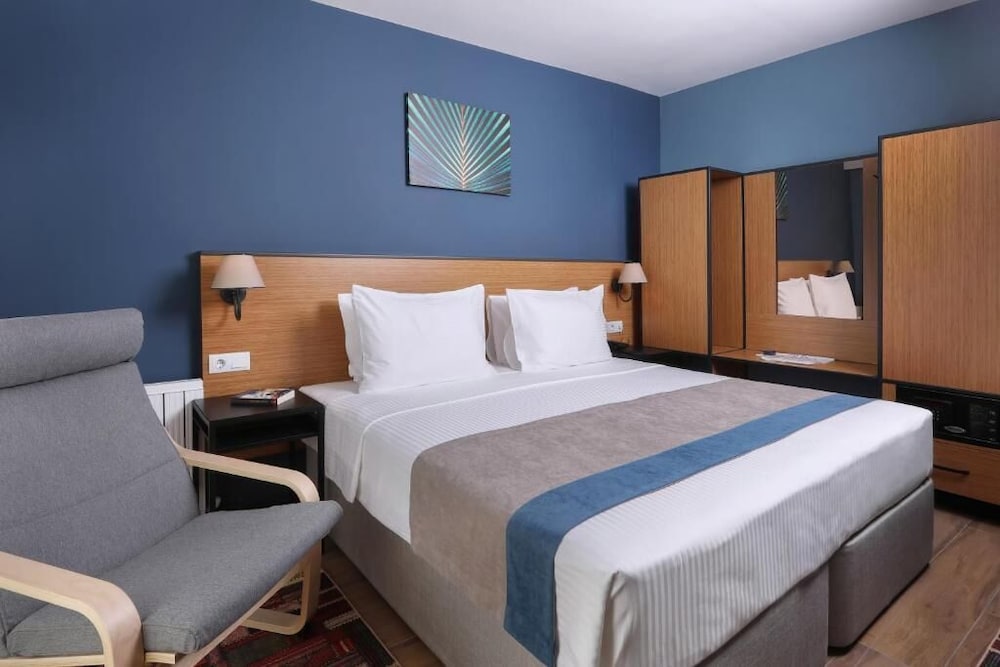 N Ala Otel