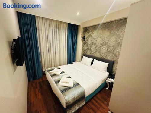 By Historial Hotel Due