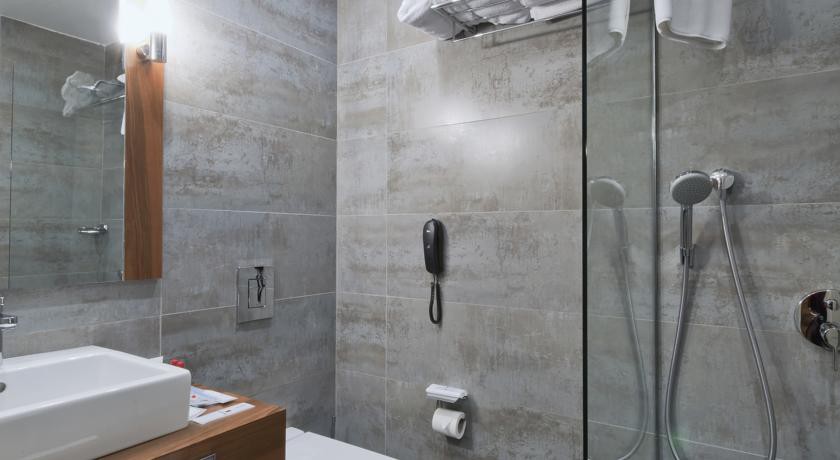 Four Points Flex By Sheraton Istanbul Taksim Square(Also Known As Senator Hotel Taksim)
